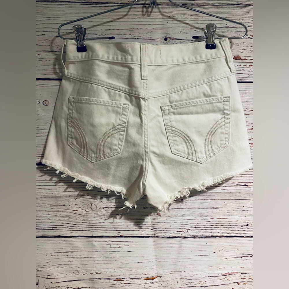 NEW✨HOLLISTER HIGH RISE SHORTS DISTRESSED w LACE - Picture 9 of 9